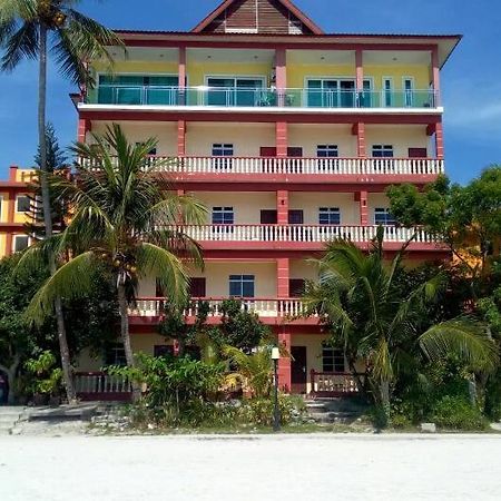 Melati Tanjong Beach Resort Pantai Cenang  Esterno foto