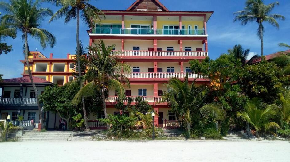 Melati Tanjong Beach Resort Pantai Cenang  Esterno foto